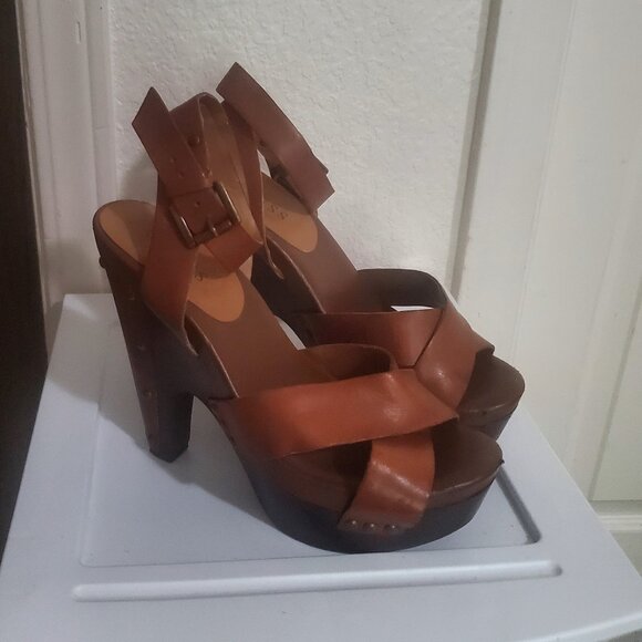 Guess Marciano Brown Platform Leather Studded Sandal Heel - Picture 6 of 6